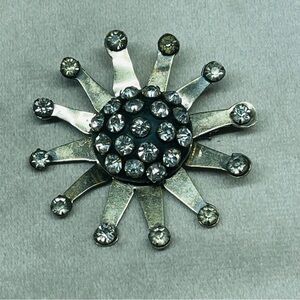 1950s 1960s Sterling Silver & Crystal Star Burst Brooch